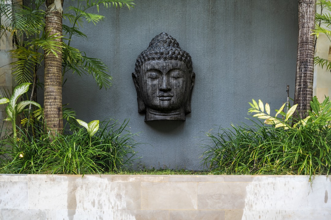 Creëer een meditatieve erker met Boeddha-posters